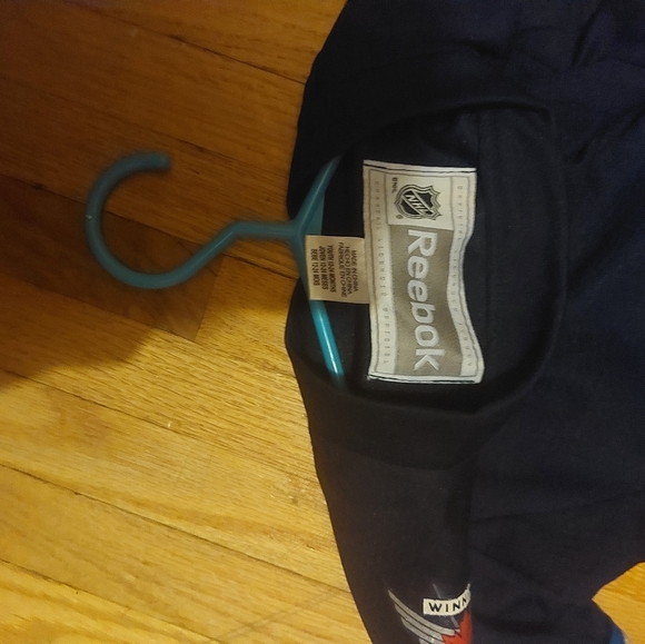 Winnipeg Jets Jersey - Picture 3 of 3